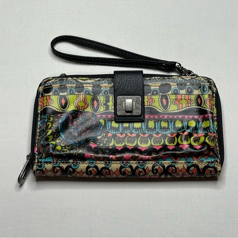 Sakroots Artist Circle Crossbody Clutch Wallet